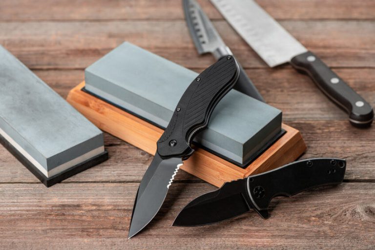 What is The Best Way to Sharpen a Pocket Knife? Quick Guide!